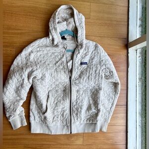 Patagonia quilted hoodie in Oatmeal color